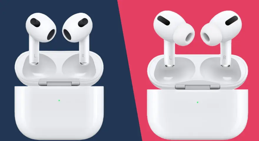 Zwei weiße Apple AirPods (3. Gen. links, Pro rechts) in ihren geöffneten Ladecases, geteilt durch einen Farbverlauf.