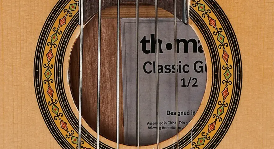 Gitarre kaufen: Der ultimative Ratgeber für Thomann & Co.